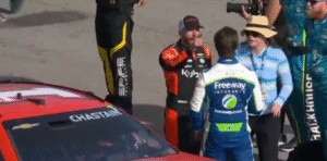 NASCAR: fuerte cruce y casi pelea tras la carrera en Las Vegas